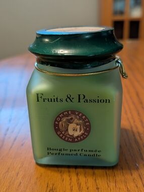 Fruits & Passion Green Apple Perfumed Candle - Green. Plant Based. Never Used.